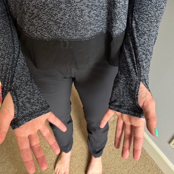 Black/White Lululemon Open Back Shirt - Picture 4 of 4